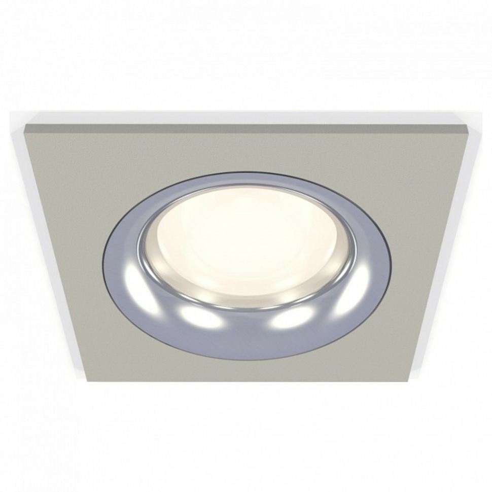 Фото Встраиваемый светильник Ambrella Light XC XC7633003 AMBR_XC7633003 - интернет-магазин МегаТерем в Москве