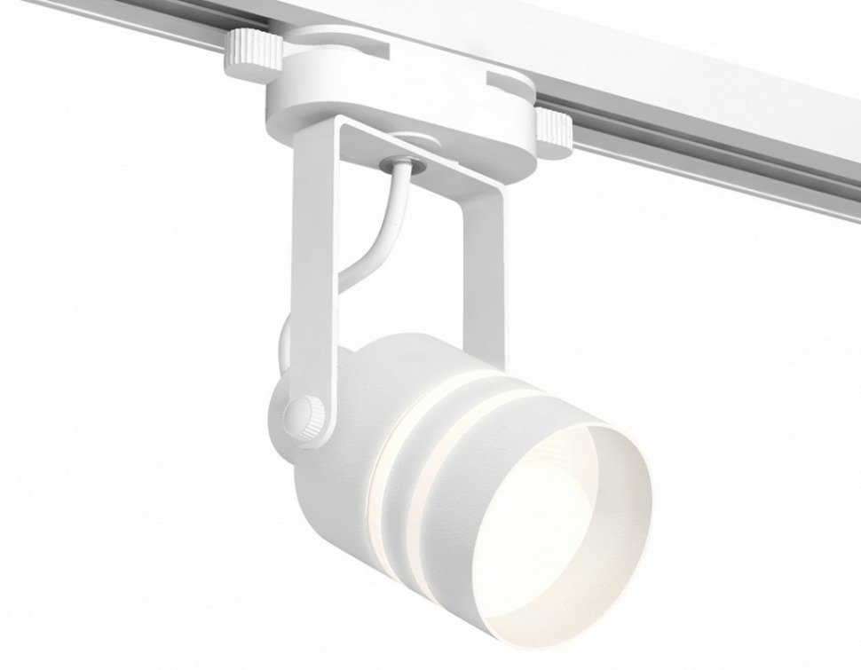 Фото Светильник на штанге Ambrella Light XT XT6601082 AMBR_XT6601082 - интернет-магазин МегаТерем в Москве