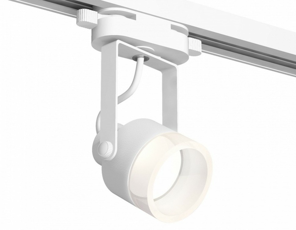 Фото Светильник на штанге Ambrella Light XT XT6601085 AMBR_XT6601085 - интернет-магазин МегаТерем в Москве