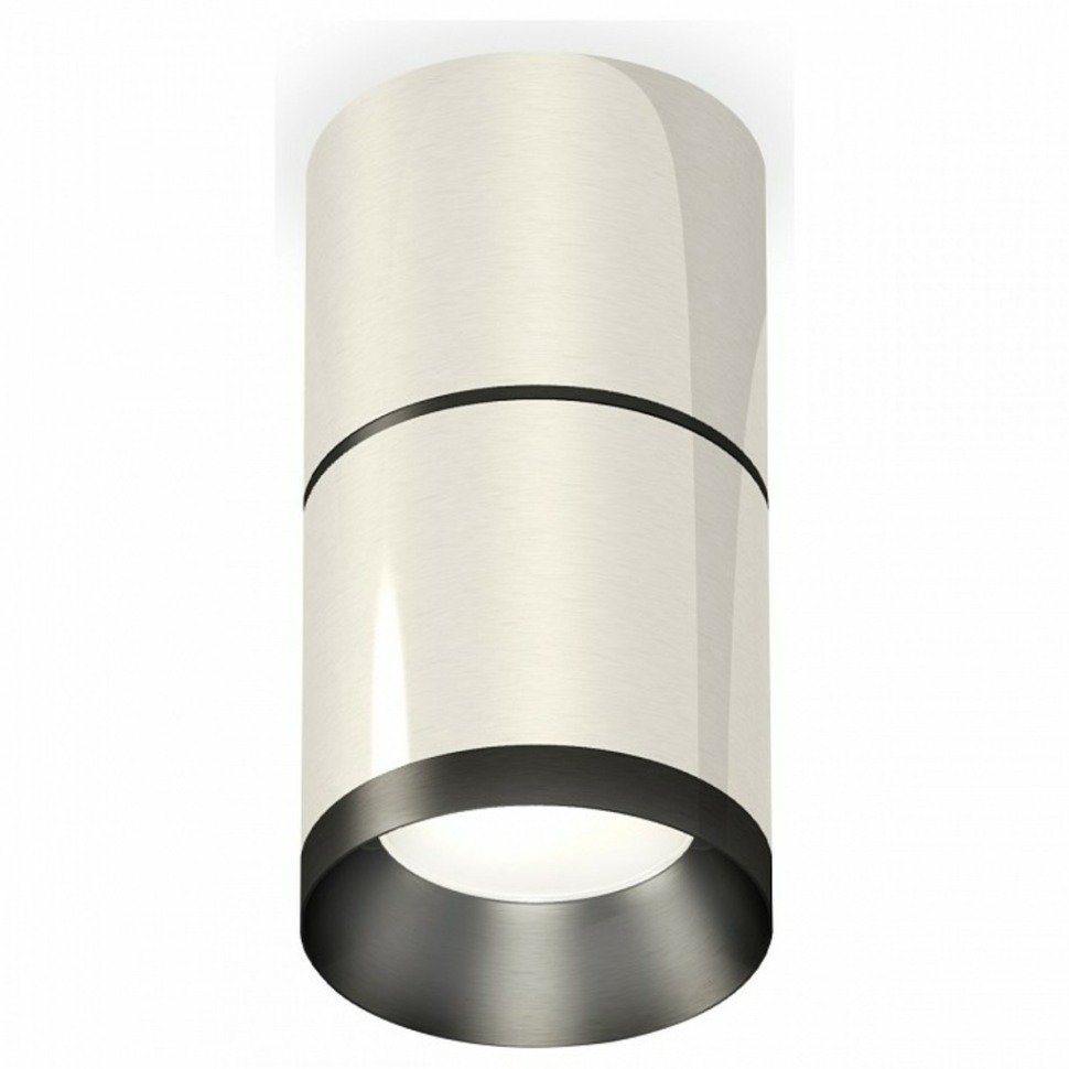 Фото Накладной светильник Ambrella Light XS XS7405041 AMBR_XS7405041 - интернет-магазин МегаТерем в Москве