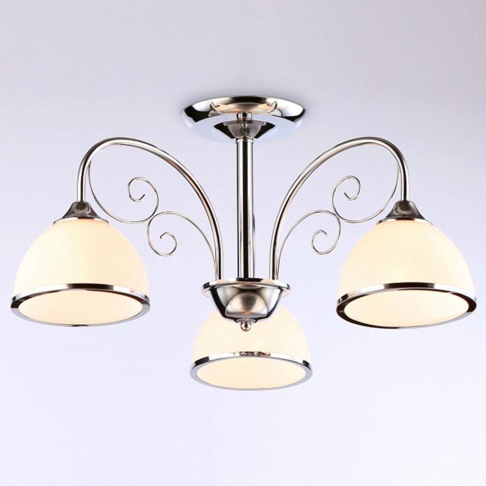 Фото Люстра на штанге Ambrella Light TR TR3181 AMBR_TR3181 - интернет-магазин МегаТерем в Москве