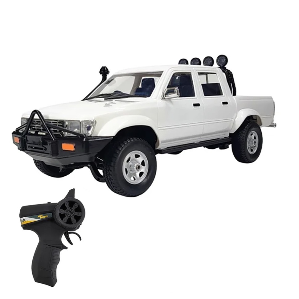 Фото Радиоуправляемый пикап WPL D-64-1 Hilux Crew Cab 4WD 1:16 (WPLD-64-1) - интернет-магазин МегаТерем в Москве
